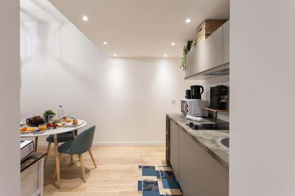L10 Central Suite 2 Bedrooms Old Nice Wifi 3Mins Sea Екстериор снимка